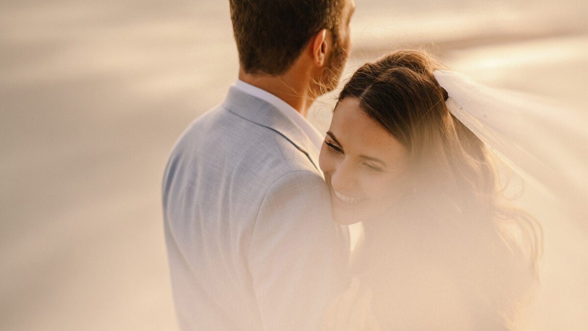 Natural wedding moments in Koh Samui during sunset