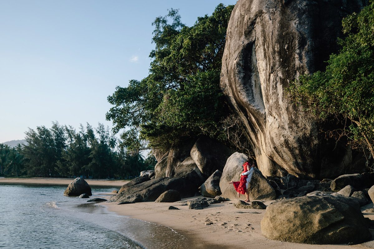 marriage-proposal-beach-rock-koh-samui